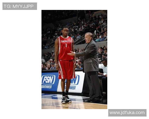 希伯尼恩斯与阿布罗斯的精彩对决分析与赛后点评